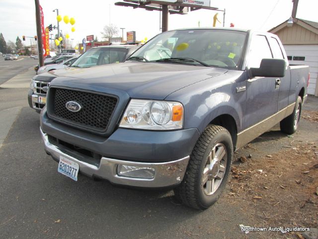 2005 Ford F150 XLT Supercrew Short Bed 2WD