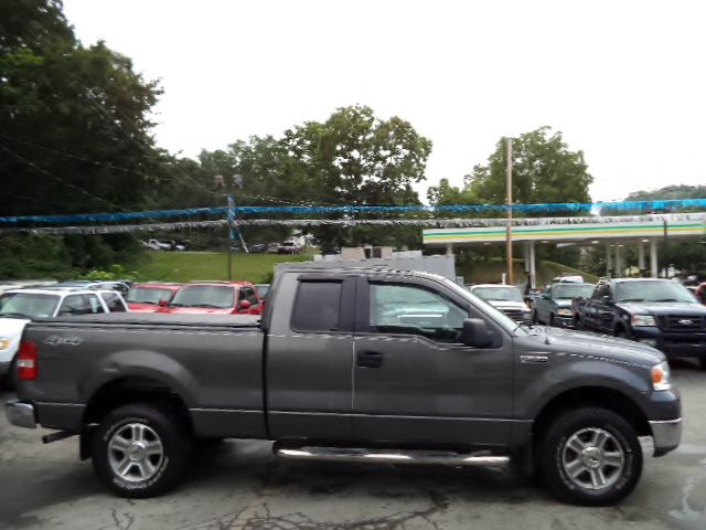 2005 Ford F150 XL 2WD Reg Cab