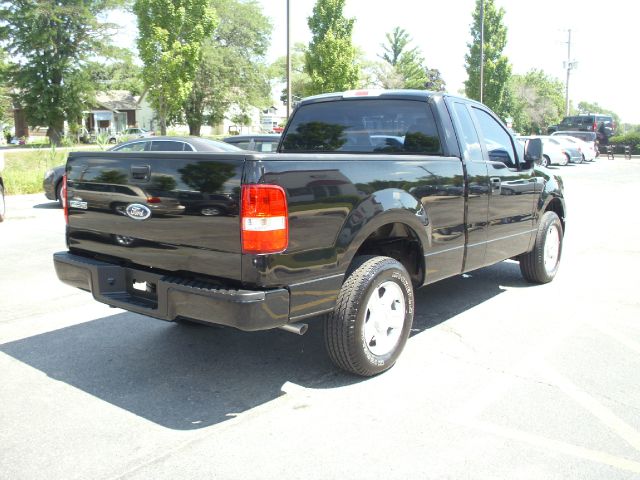 2005 Ford F150 SL 4x4 Regular Cab