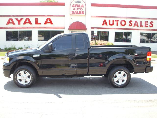 2005 Ford F150 SL 4x4 Regular Cab