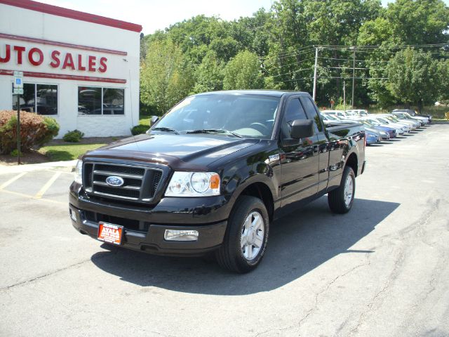 2005 Ford F150 SL 4x4 Regular Cab