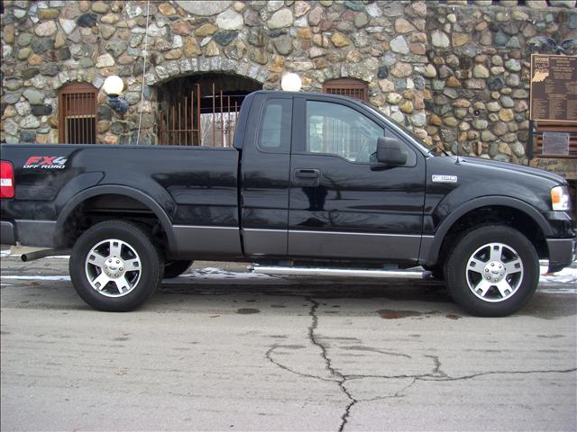 2005 Ford F150 EXT CAB 4WD 143.5wb