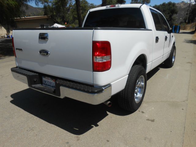 2005 Ford F150 SL Short Bed 2WD