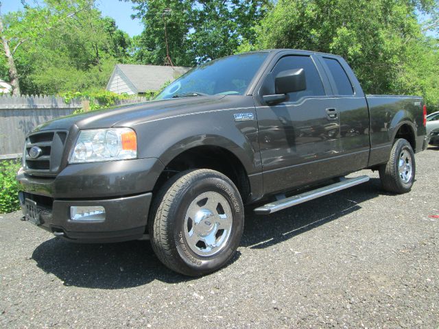 2005 Ford F150 XLT Supercrew Short Bed 2WD