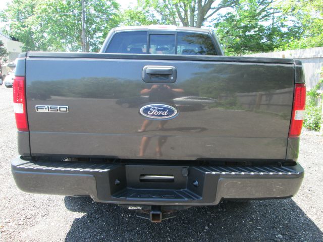 2005 Ford F150 XLT Supercrew Short Bed 2WD