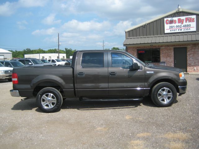 2005 Ford F150 SL Short Bed 2WD