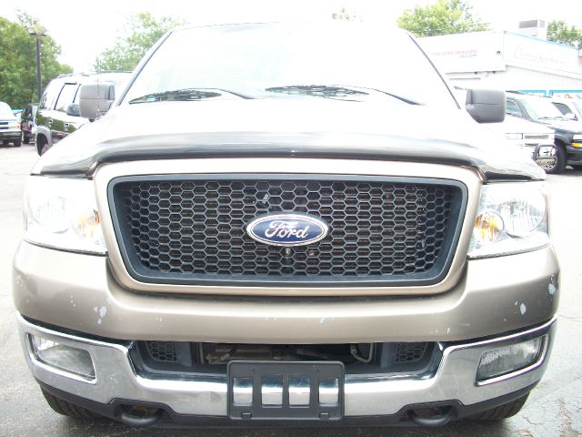 2005 Ford F150 XLT Supercrew Short Bed 2WD