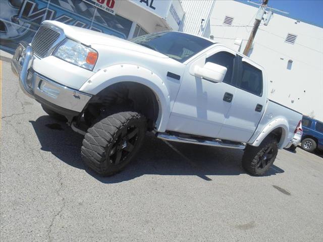 2005 Ford F150 4WD Crew Cab 143.5 LS 4x4 Truck