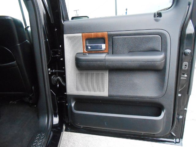 2005 Ford F150 XLT Supercrew Short Bed 2WD