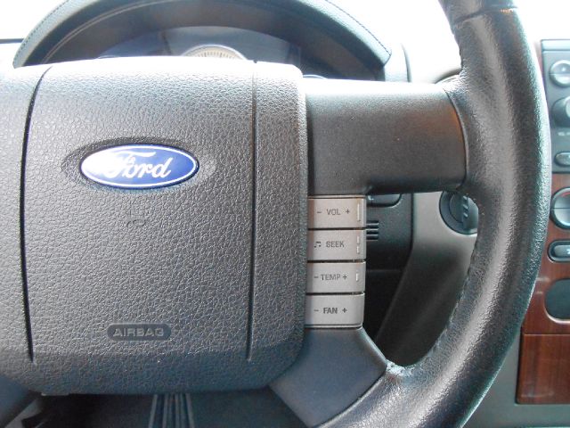 2005 Ford F150 XLT Supercrew Short Bed 2WD