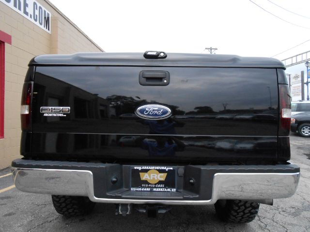 2005 Ford F150 XLT Supercrew Short Bed 2WD