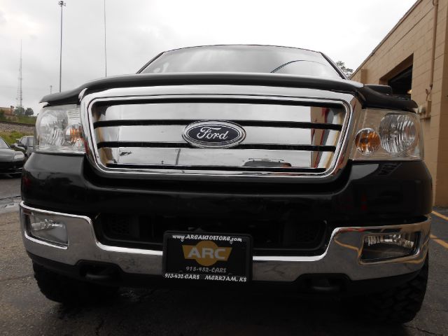 2005 Ford F150 XLT Supercrew Short Bed 2WD