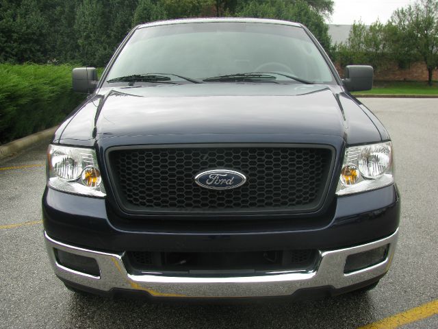 2005 Ford F150 4dr Sdn W/1sa Ltd Avail Sedan