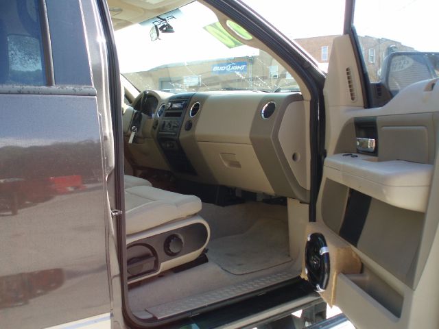 2005 Ford F150 SL Short Bed 2WD