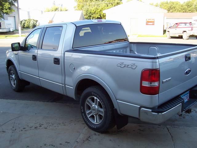 2005 Ford F150 Reg Cab 137 WB, 60.0 CA DR