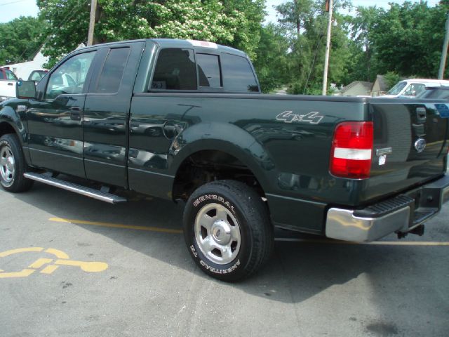 2005 Ford F150 XL 2WD Reg Cab