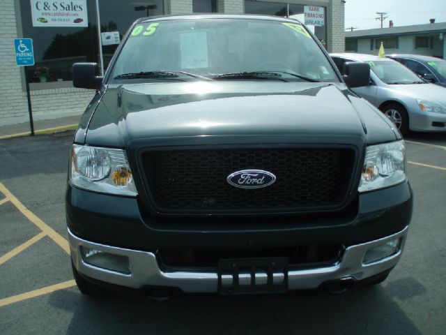 2005 Ford F150 XL 2WD Reg Cab