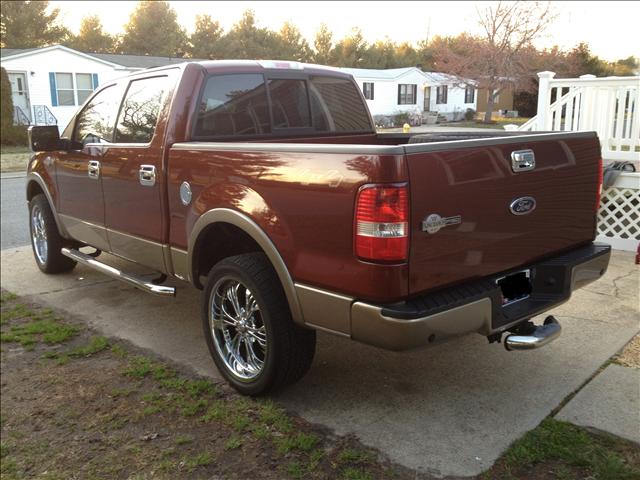 2005 Ford F150 Premier 2WD 4-cyl Auto