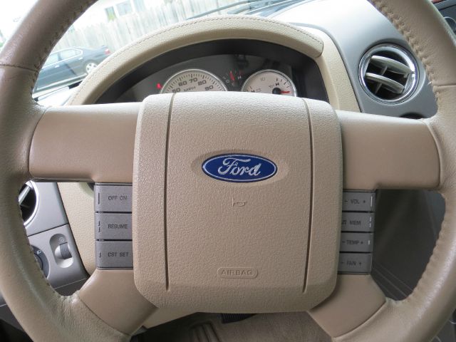 2005 Ford F150 XLT Supercrew Short Bed 2WD