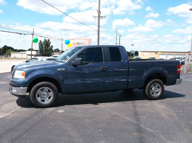 2005 Ford F150 XLT Supercrew Short Bed 2WD