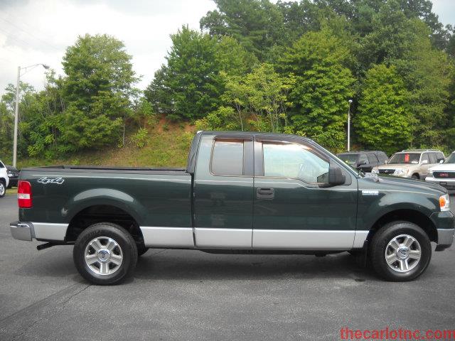 2005 Ford F150 SL 4x4 Regular Cab