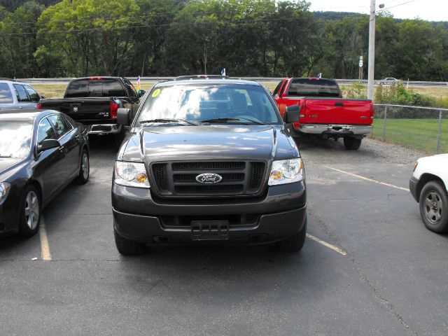 2005 Ford F150 XLT Supercrew Short Bed 2WD