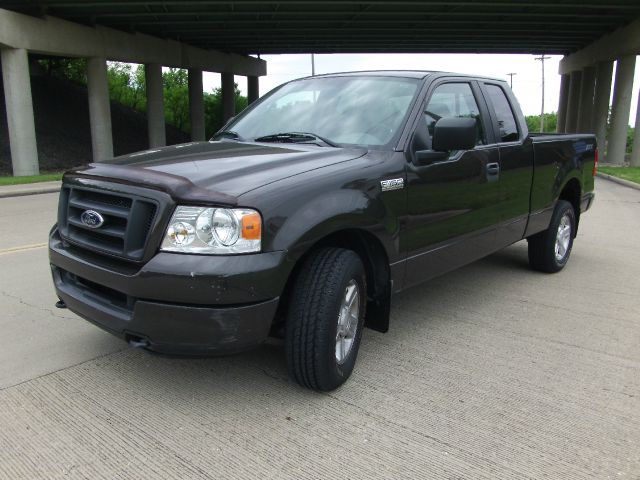 2005 Ford F150 XLT Supercrew Short Bed 2WD