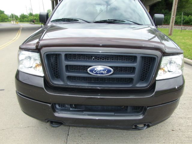 2005 Ford F150 XLT Supercrew Short Bed 2WD