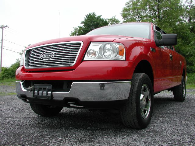 2005 Ford F150 XL 2WD Reg Cab