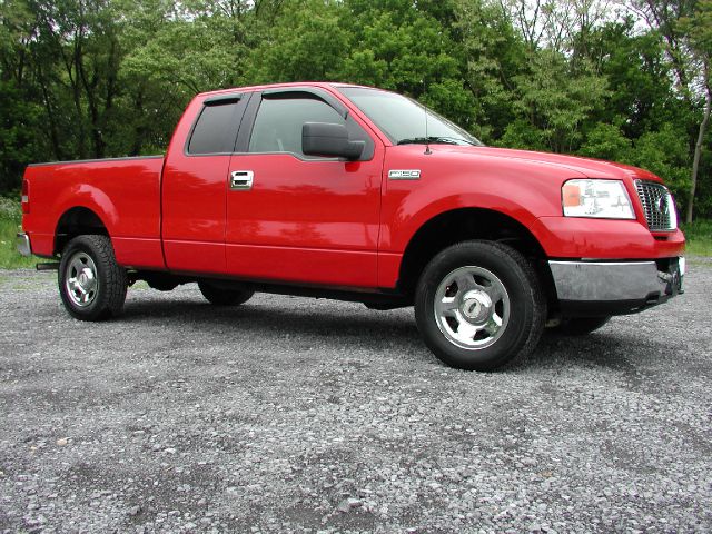 2005 Ford F150 XL 2WD Reg Cab