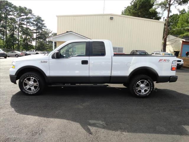 2005 Ford F150 EXT CAB 4WD 143.5wb