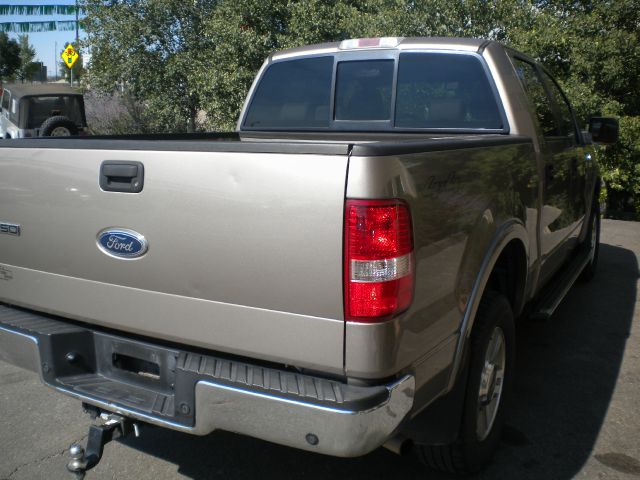 2005 Ford F150 XLT Supercrew Short Bed 2WD