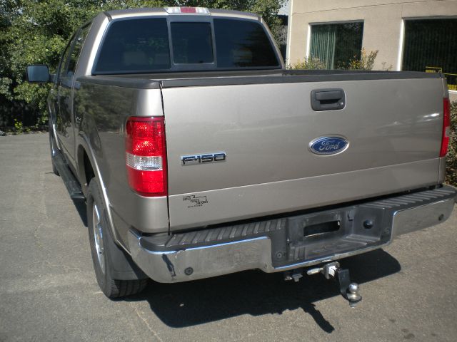 2005 Ford F150 XLT Supercrew Short Bed 2WD