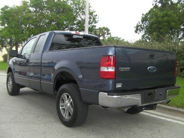 2005 Ford F150 XL 2WD Reg Cab