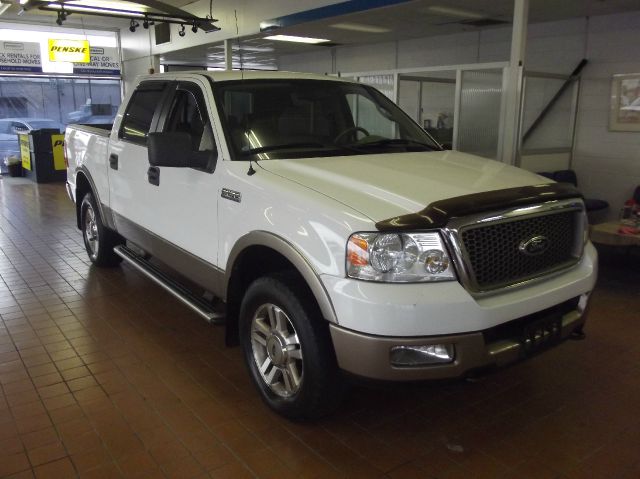 2005 Ford F150 XLT Supercrew Short Bed 2WD