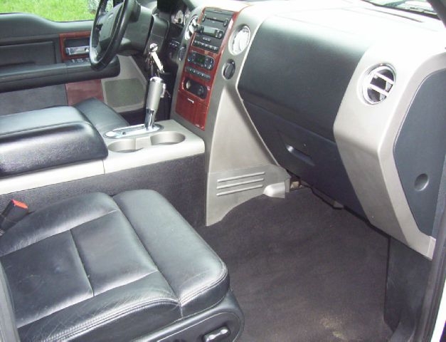 2005 Ford F150 XLT Supercrew Short Bed 2WD