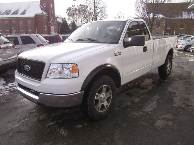 2005 Ford F150 XL Supercab Short Bed 2WD