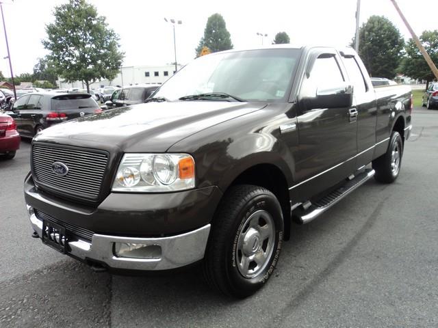 2005 Ford F150 REG CAB 119.