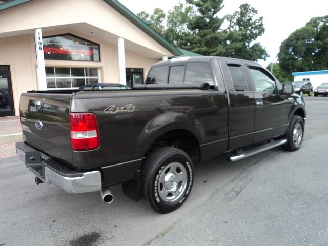 2005 Ford F150 REG CAB 119.