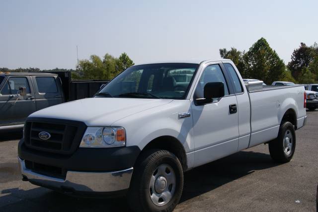 2005 Ford F150 Two Door Hardtop