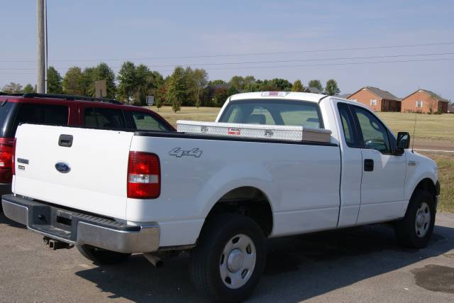 2005 Ford F150 Two Door Hardtop