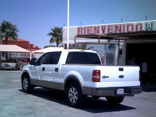 2005 Ford F150 Club Cab 131 WB