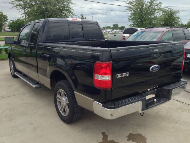 2005 Ford F150 SLE- 4X4