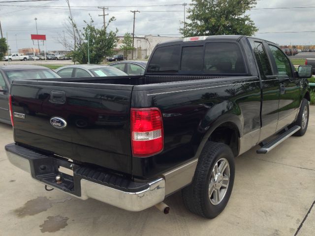 2005 Ford F150 SLE- 4X4