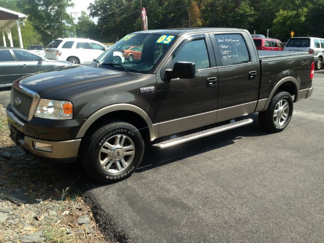 2005 Ford F150 XLT Supercrew Short Bed 2WD