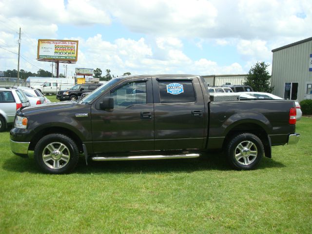 2005 Ford F150 SL Short Bed 2WD