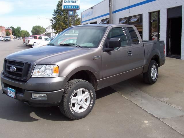 2005 Ford F150 Reg Cab 137 WB, 60.0 CA DR