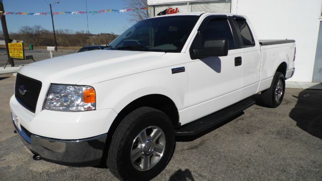 2005 Ford F150 XL 2WD Reg Cab