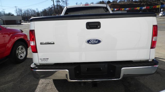 2005 Ford F150 XL 2WD Reg Cab