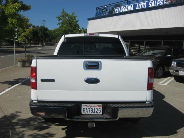 2005 Ford F150 Club Cab 131 WB